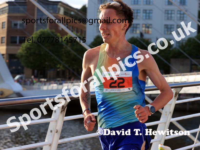 The 2024 Quayside 5k Road Race, Newcastle/Gateshead.  Photo: David T. Hewitson/Sports for All Pics